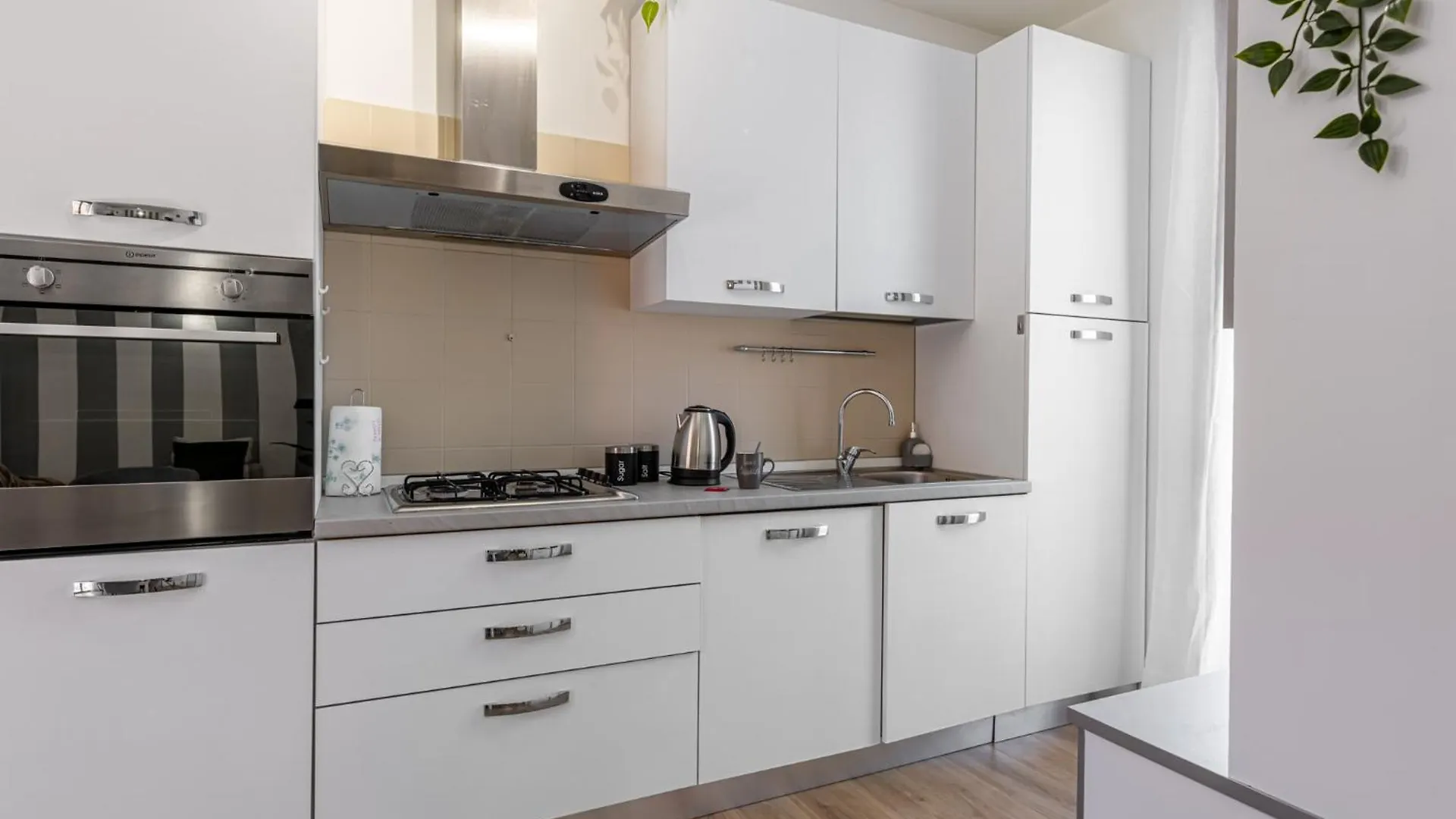 Lecco - Luxury Lago E Centro A 3' Design & Netflix Apartament